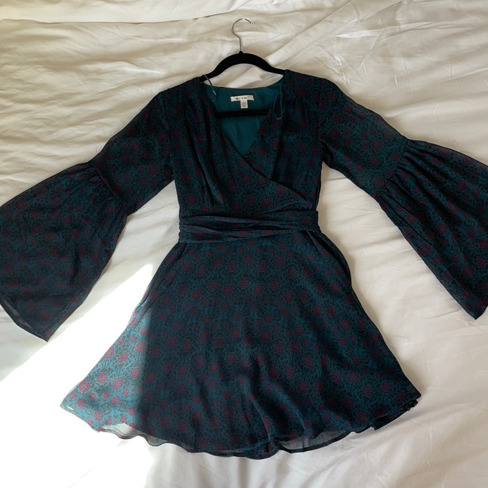 Miami Floral Bell Sleeve Dress XXS